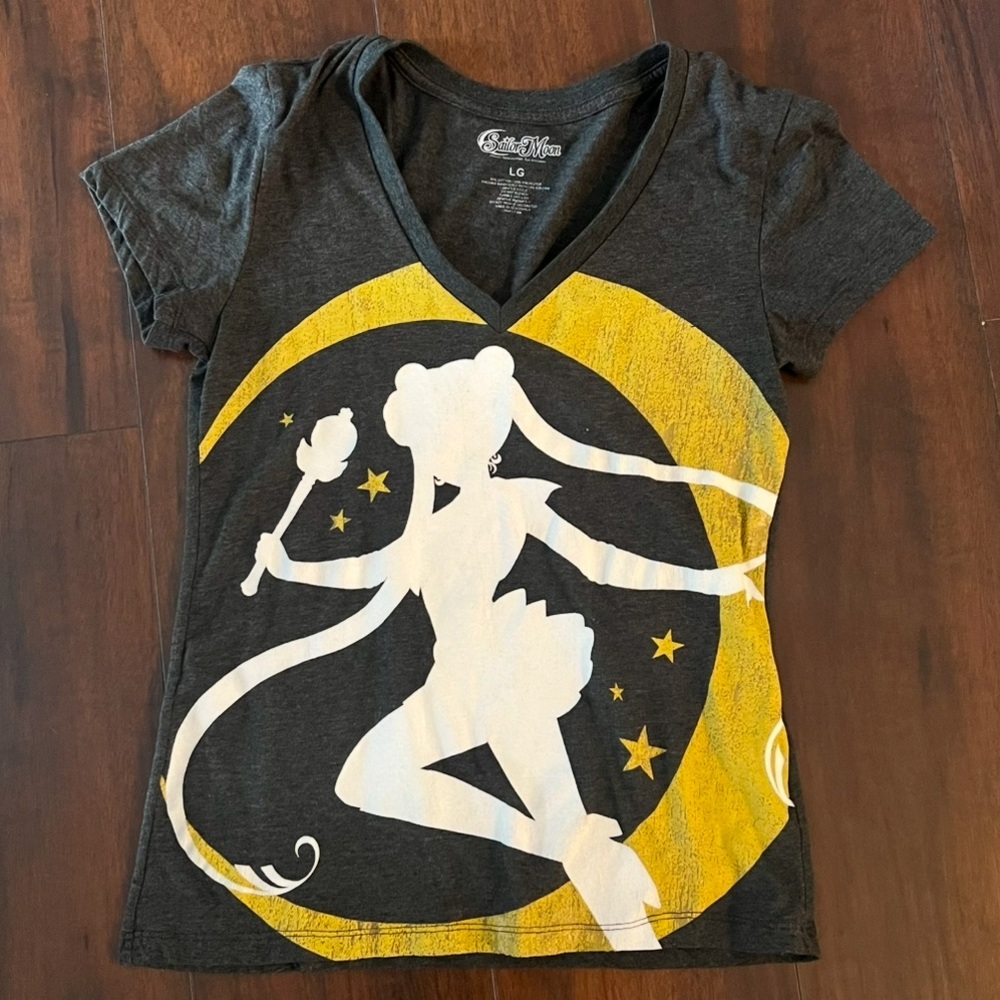 Sailor moon tshirt